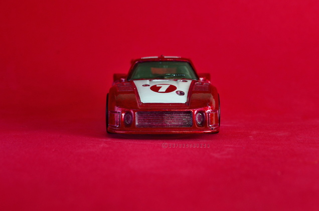Illustration for article titled Rennsport Reunion: 1/64 Hot Wheels Car Culture Track Day Porsche 935/78